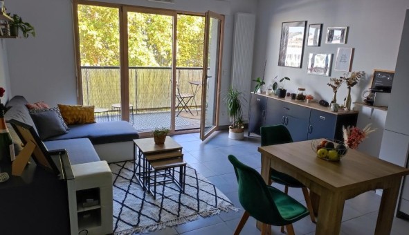 Logement tudiant Location T2 Vide Lyon 7me arrondissement (69007)