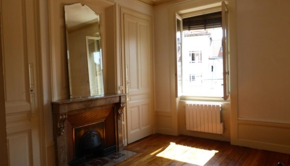 Logement �tudiant T2 &agrave; Lyon 7�me arrondissement (69007)