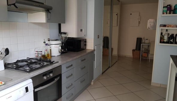 Logement tudiant T2 à Lyon 8me arrondissement (69008)