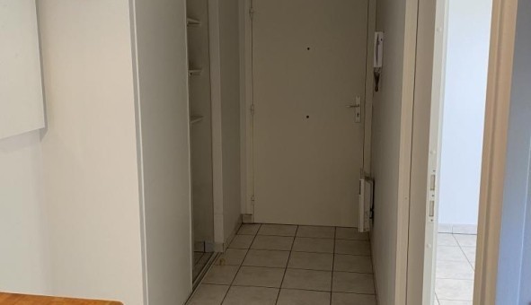 Logement tudiant T2 à Lyon 8me arrondissement (69008)