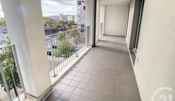 Logement tudiant Location T2 Vide Lyon 8me arrondissement (69008)
