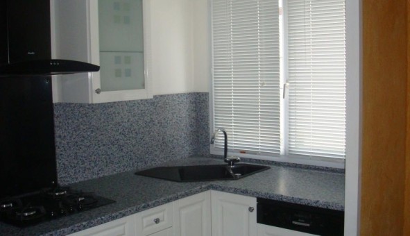 Logement tudiant T2 à Lyon 8me arrondissement (69008)