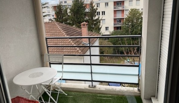 Logement tudiant T2 à Lyon 8me arrondissement (69008)