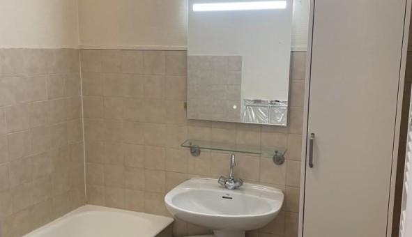 Logement tudiant T2 à Lyon 8me arrondissement (69008)