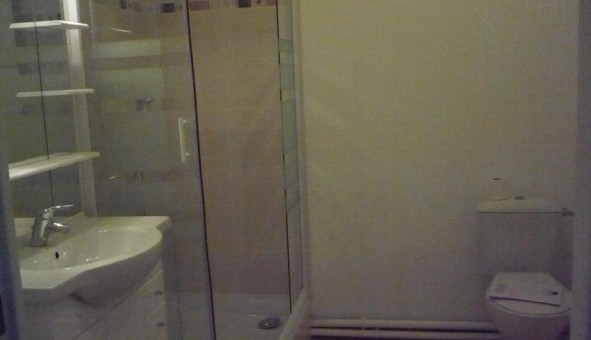 Logement �tudiant T2 &agrave; Lyon 8�me arrondissement (69008)