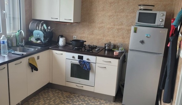 Logement �tudiant T2 &agrave; Lyon 8�me arrondissement (69008)