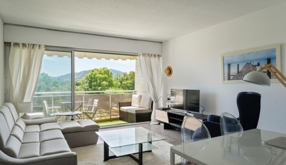 Logement étudiant Location T2 Vide Mandelieu la Napoule (06210)
