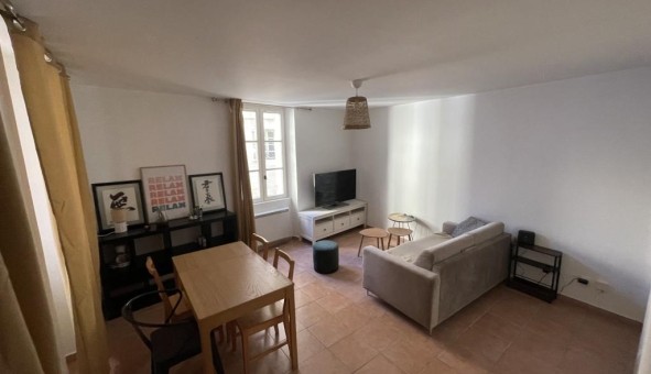 Logement tudiant Location T2 Vide Marseille 02me arrondissement (13002)