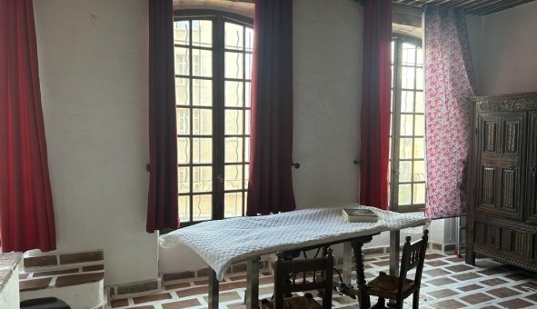 Logement tudiant Location T2 Vide Marseille 02me arrondissement (13002)