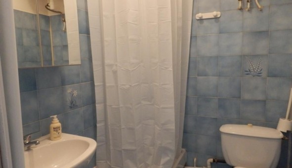 Logement tudiant T2 à Marseille 06me arrondissement (13006)