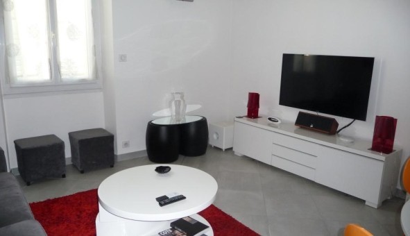 Logement tudiant T2 à Marseille 06me arrondissement (13006)