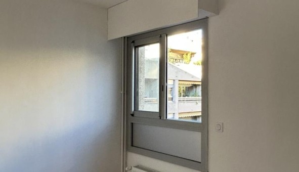 Logement tudiant T2 à Marseille 06me arrondissement (13006)