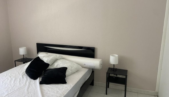 Logement tudiant T2 à Marseille 08me arrondissement (13008)