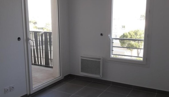 Logement tudiant Location T2 Vide Marseille 08me arrondissement (13008)