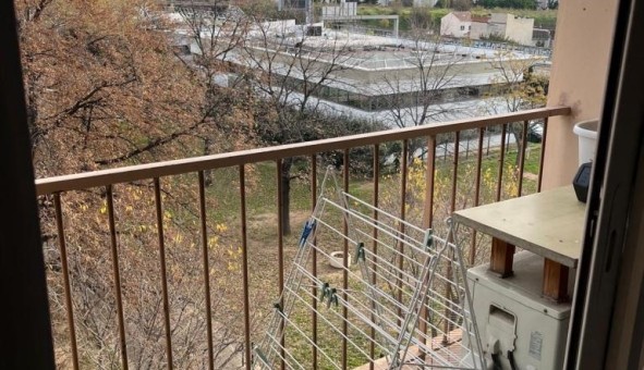Logement tudiant T2 à Marseille 10me arrondissement (13010)