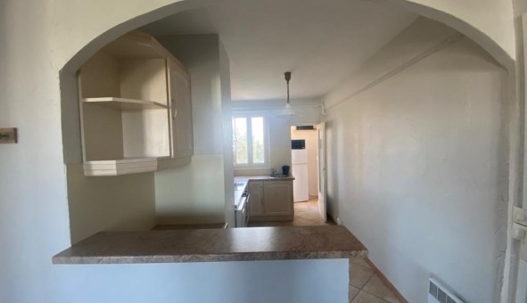 Logement tudiant T2 à Marseille 10me arrondissement (13010)