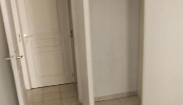 Logement tudiant Location T2 Vide Marseille 10me arrondissement (13010)