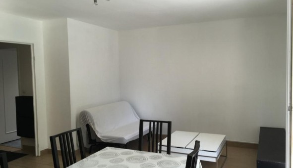 Logement tudiant T2 à Montigny le Bretonneux (78180)