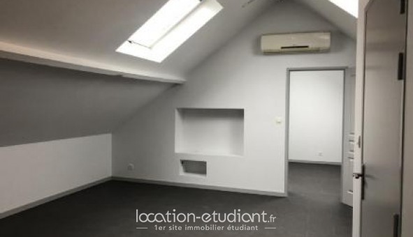 Logement tudiant T2 à Montluon (03100)