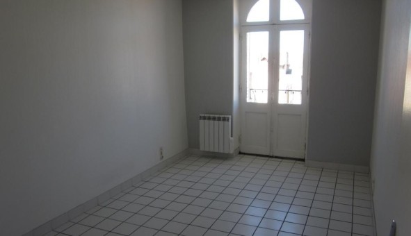 Logement tudiant T2 à Montluon (03100)