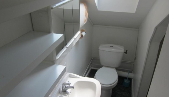Logement tudiant T2 à Montluon (03100)