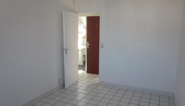 Logement tudiant T2 à Montluon (03100)