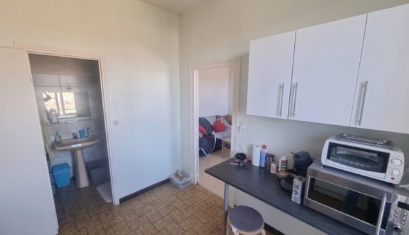 Logement tudiant Location T2 Vide Montluon (03100)