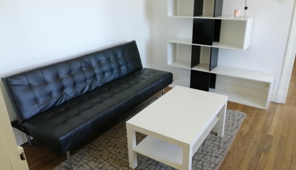 Logement tudiant T2 à Montluon (03100)