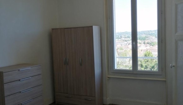 Logement tudiant T2 à Montluon (03100)