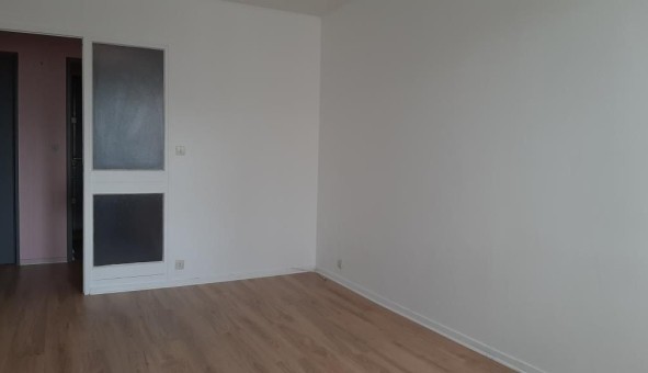 Logement �tudiant T2 &agrave; Montreuil (93100)
