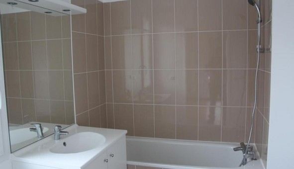 Logement �tudiant Location T2 Vide Nandy (77176)