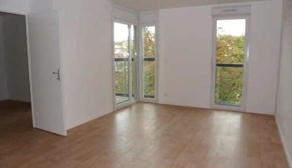 Logement tudiant Location T2 Vide Nanterre (92000)