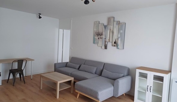Logement tudiant Location T2 Vide Nantes (44200)