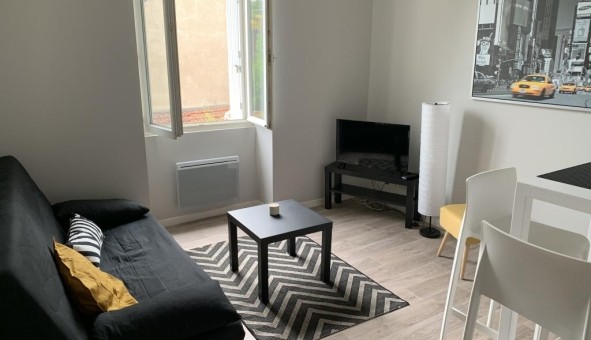Logement tudiant Location T2 Vide Nantes (44200)