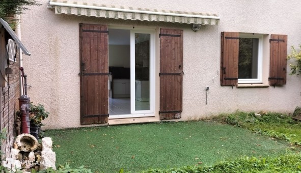 Logement �tudiant T2 &agrave; Neauphle le Ch�teau (78640)