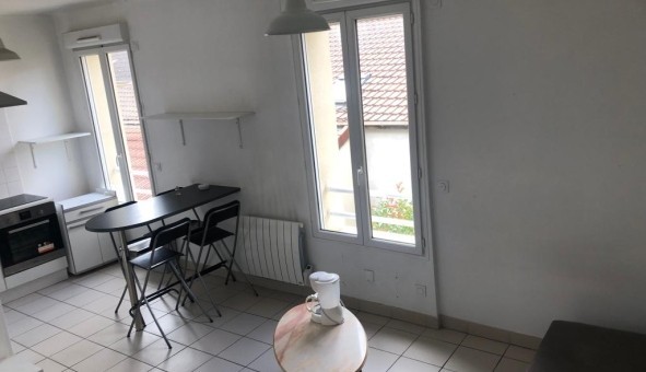 Logement tudiant Location T2 Vide Neuilly Plaisance (93360)