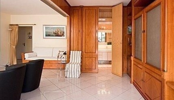 Logement �tudiant T2 &agrave; Neuilly sur Seine (92200)
