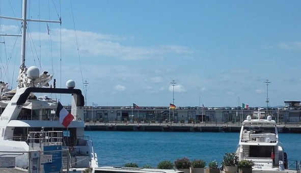 Logement tudiant T2 à Nice (06100)
