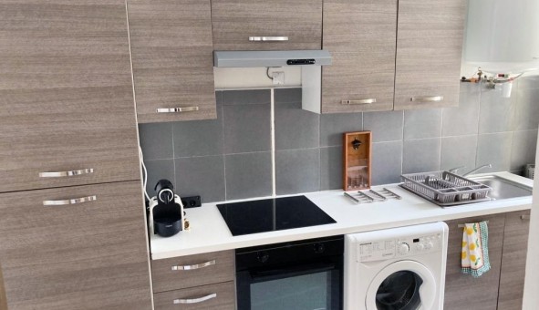Logement tudiant Location T2 Vide Nice (06100)