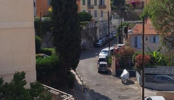 Logement tudiant T2 à Nice (06100)