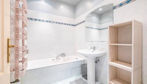 Logement tudiant T2 à Nice (06100)