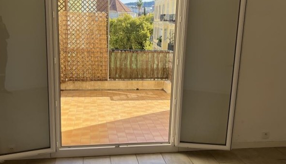 Logement tudiant Location T2 Vide Nice (06100)
