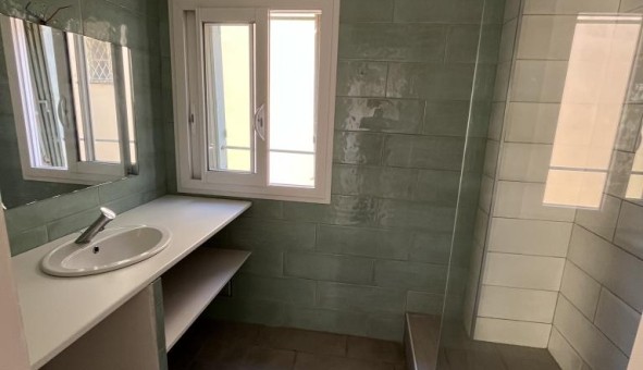 Logement tudiant T2 à Nice (06100)