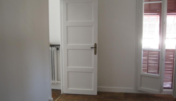 Logement tudiant T2 à Nice (06100)
