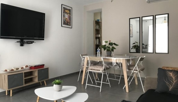 Logement tudiant T2 à Nmes (30000)