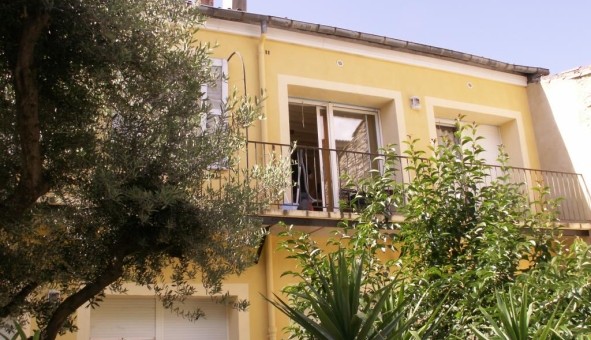 Logement tudiant Location T2 Vide Nmes (30000)