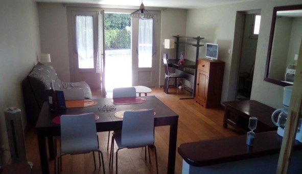 Logement tudiant T2 à Nmes (30000)