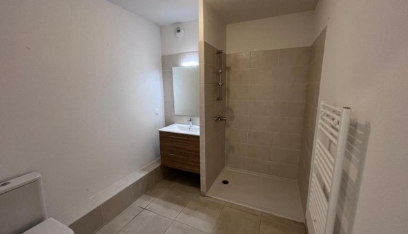 Logement tudiant T2 à Nmes (30000)