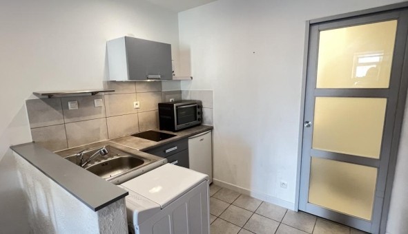 Logement tudiant T2 à Nmes (30000)
