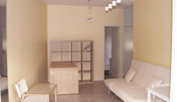 Logement tudiant T2 à Nmes (30000)
